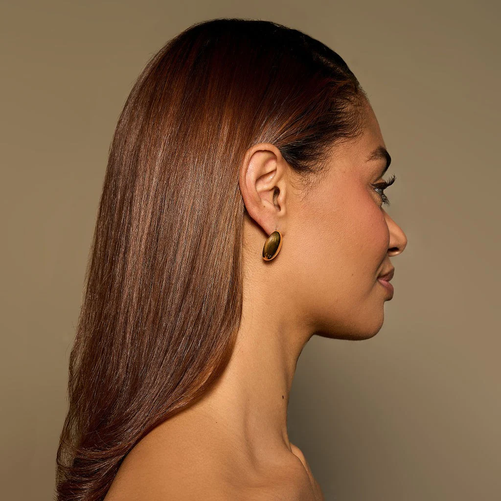 Luxe Oval Stud Earrings - Image 3