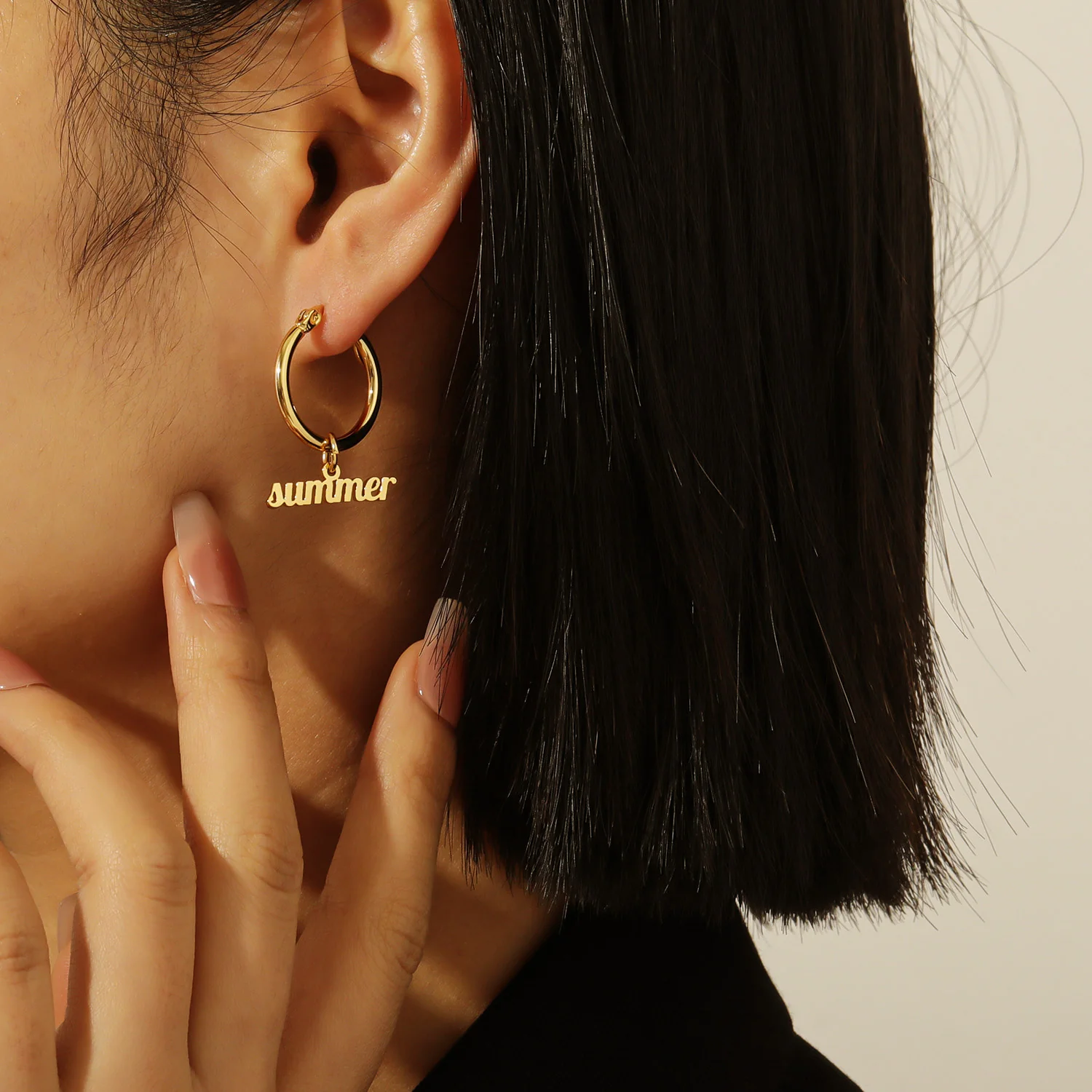 Sleek Signature Name Earrings - Image 5